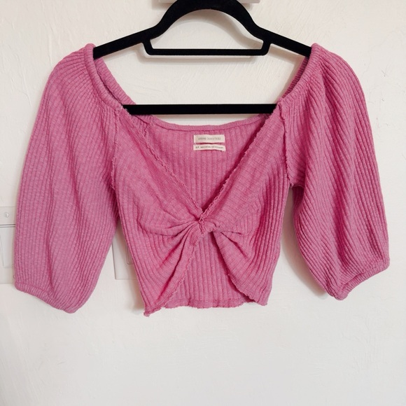 URBAN OUTFITTERS BUBBLE GUM PINK CROP TOP - Picture 6 of 6